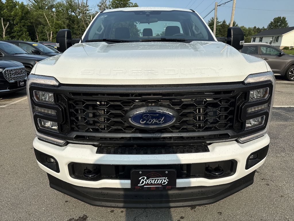 2025 Ford F-350 XL photo 2