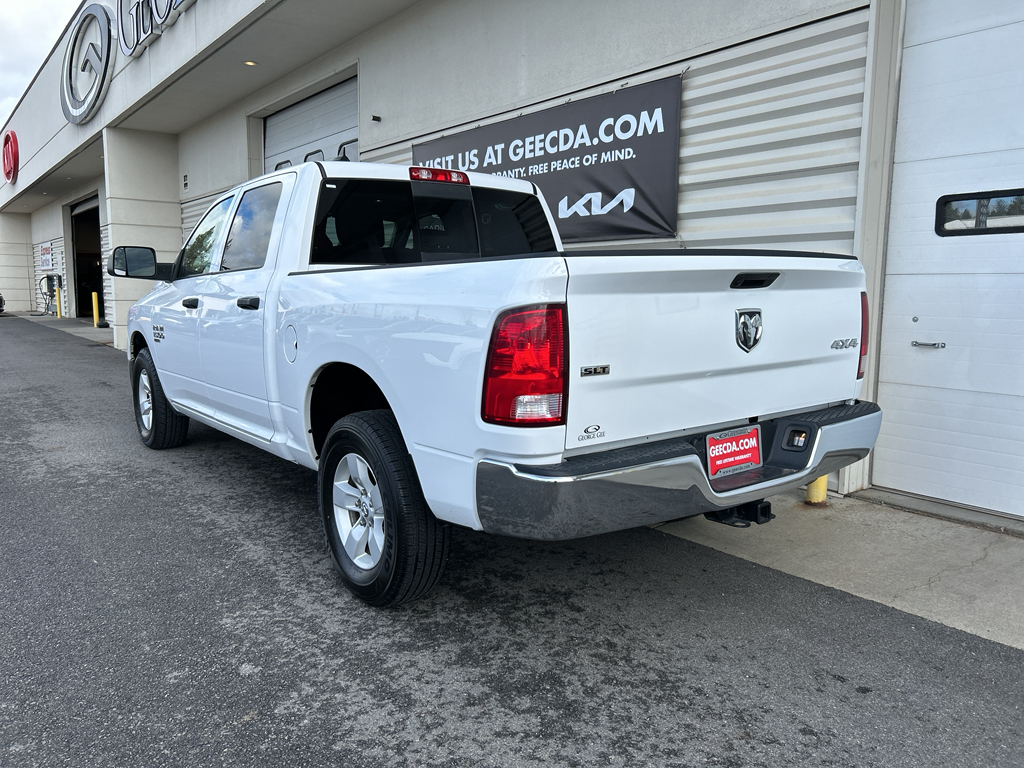 2023 Ram 1500 Classic SLT photo 4