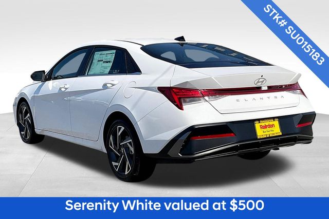 2025 Hyundai Elantra SEL Convenience photo 2