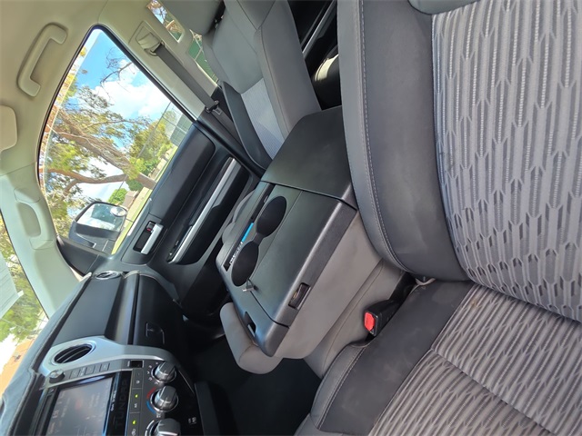 2015 Toyota Tundra SR5 Grade photo 14