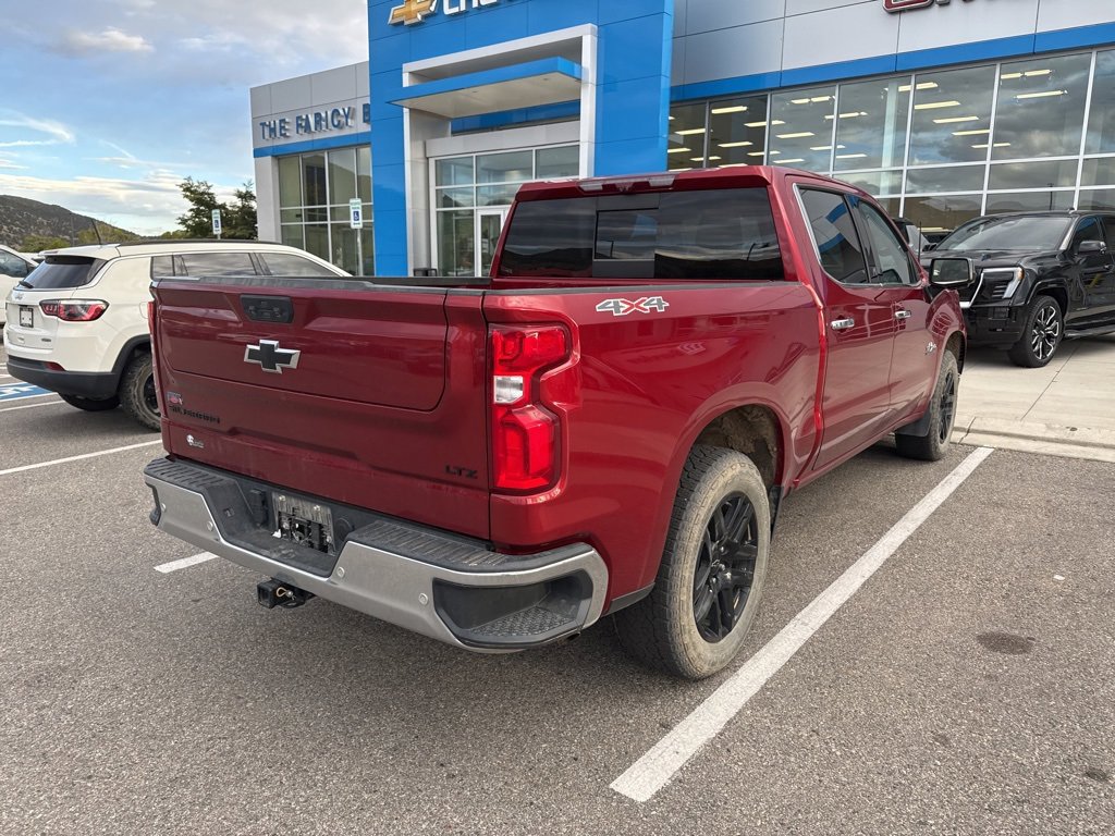 2022 Chevrolet Silverado 1500 LTZ photo 2