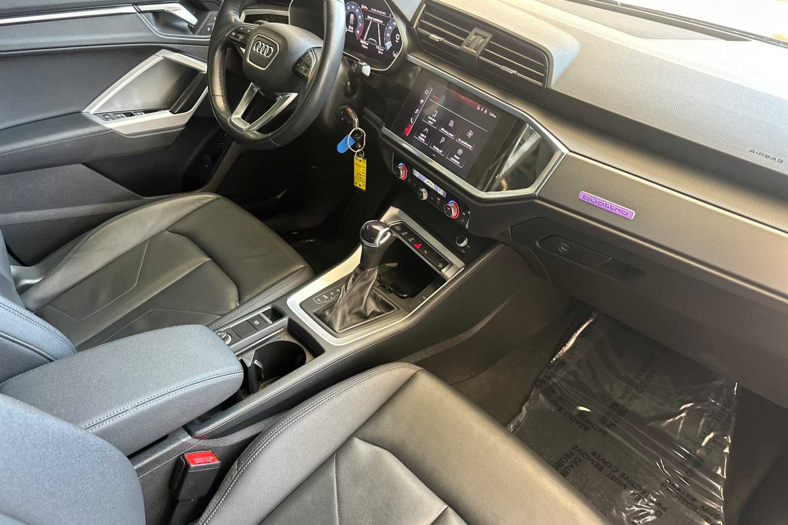 2022 Audi Q3 S line Premium Plus photo 15