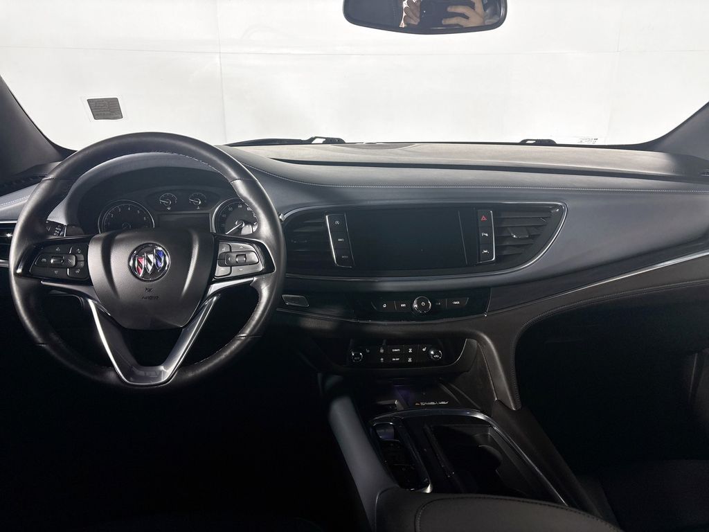 2023 Buick Enclave Essence photo 11