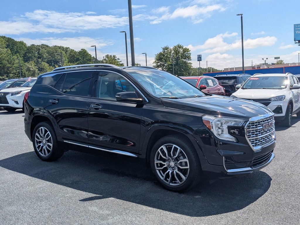 2022 Gmc Terrain Denali photo 3