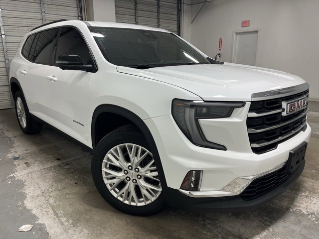 2024 GMC Acadia Elevation's photo