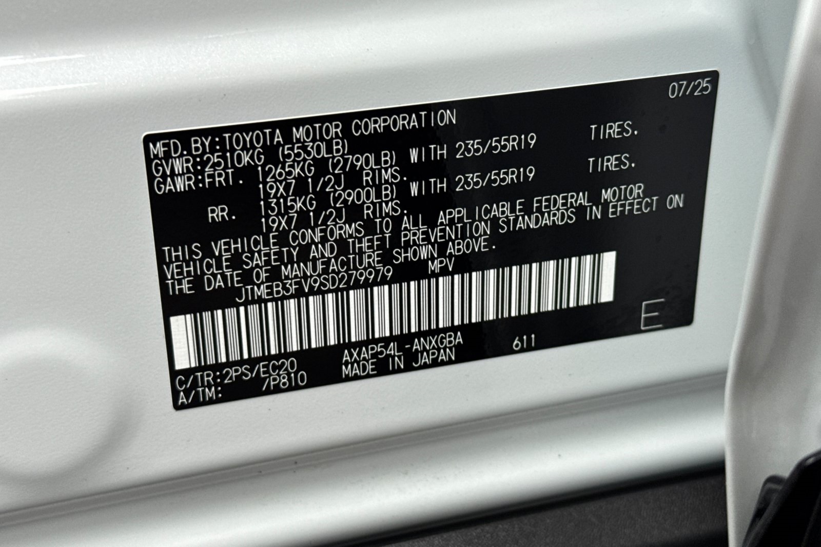 2025 Toyota RAV4 Hybrid XSE photo 28