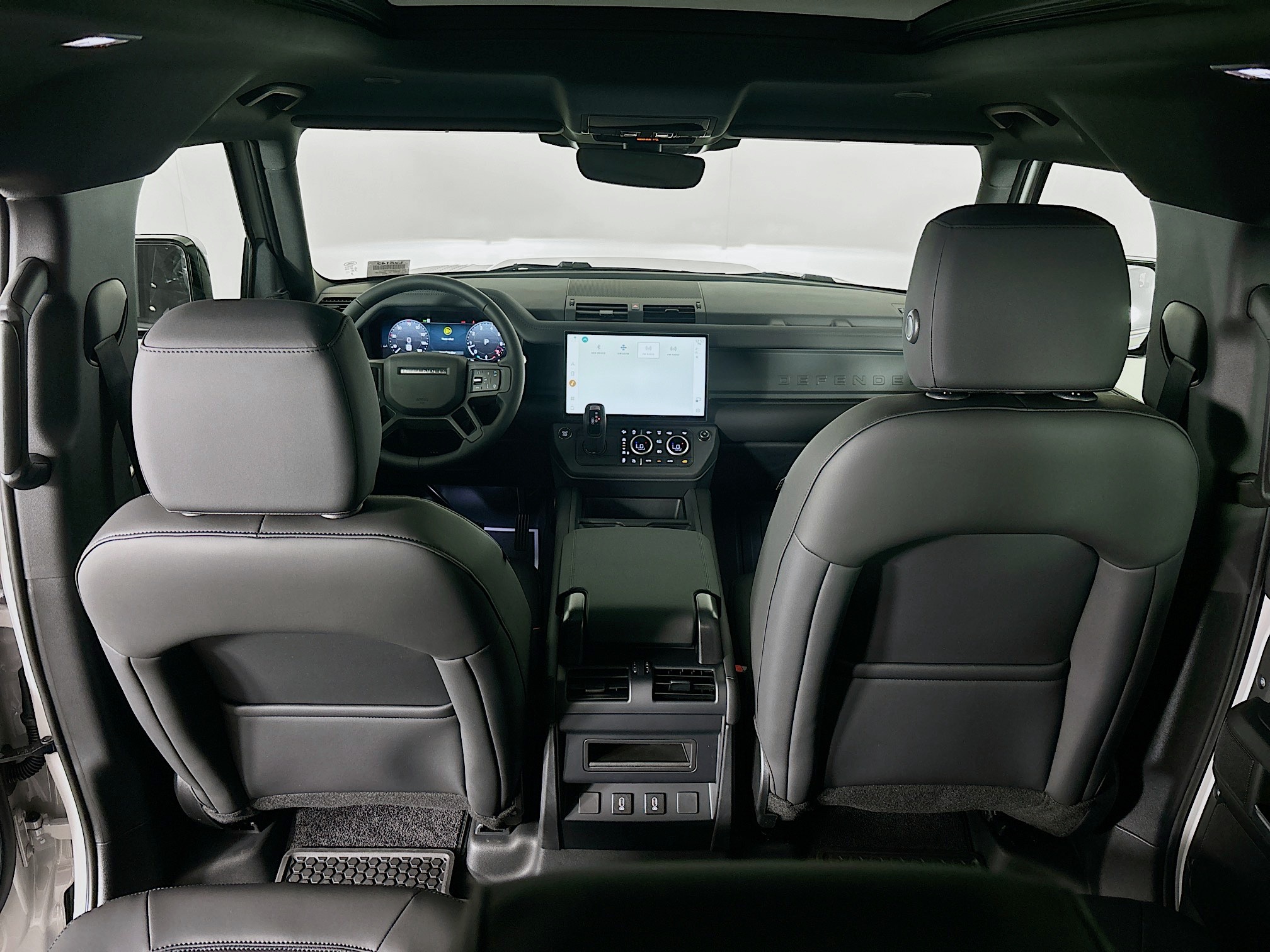 2026 Land Rover Defender 110 S photo 23