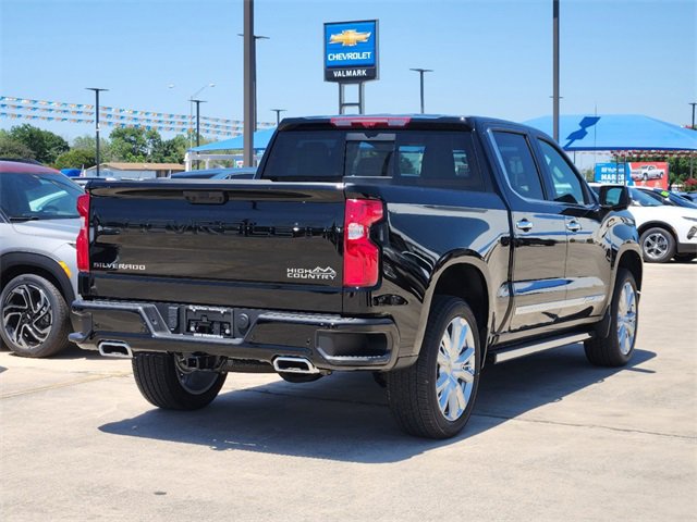 2024 Chevrolet Silverado 1500 High Country photo 3
