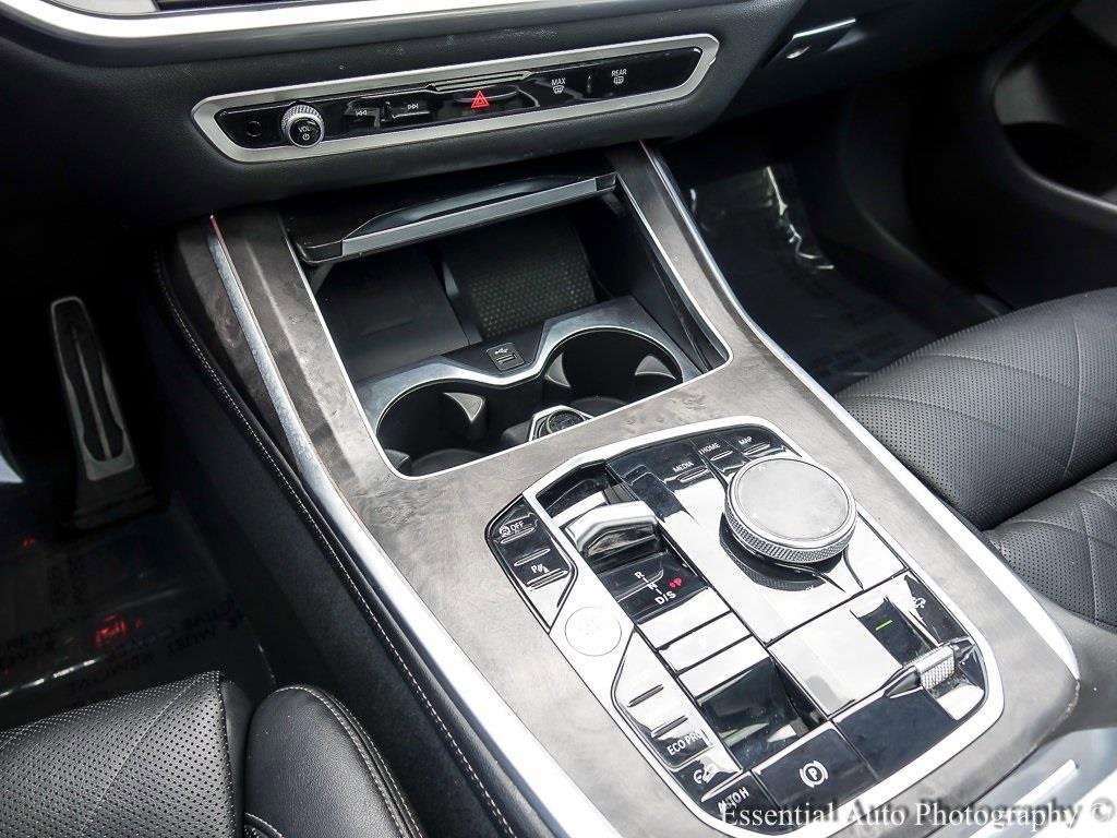 2023 BMW X7 - Image 20