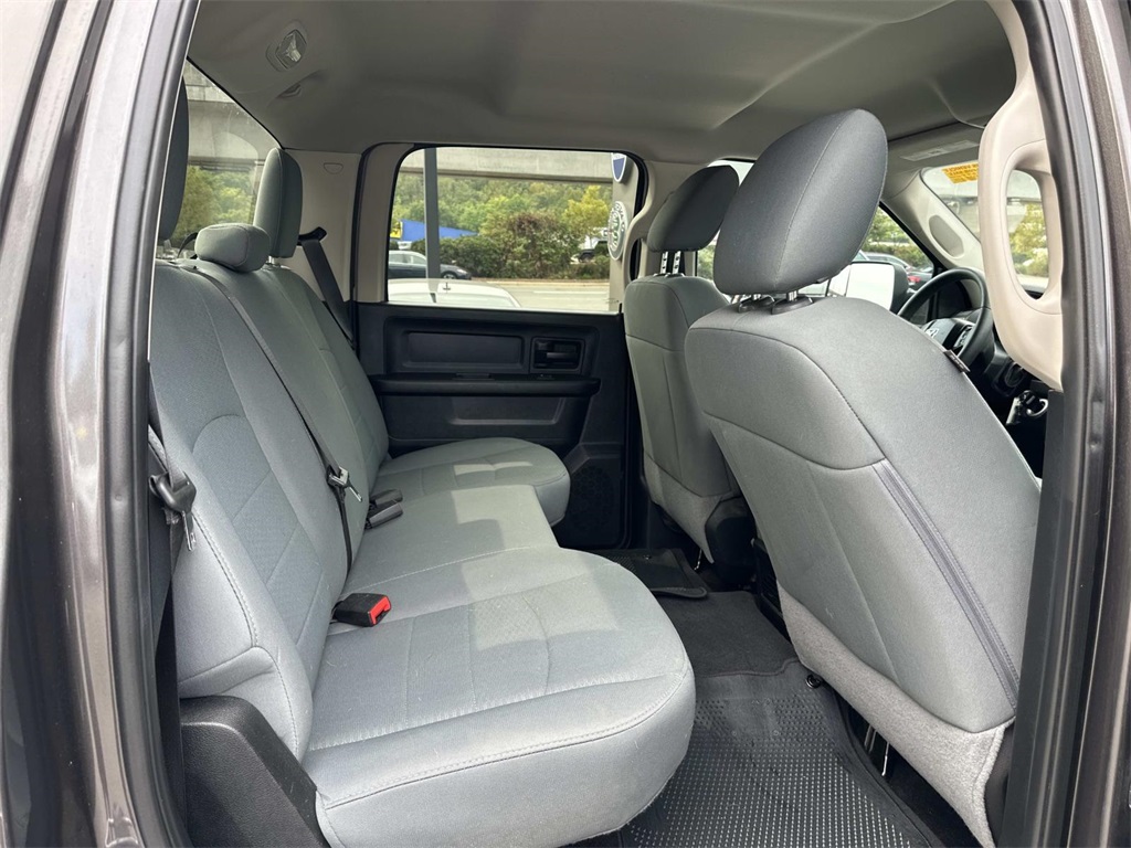 2018 Ram 2500 Tradesman photo 16