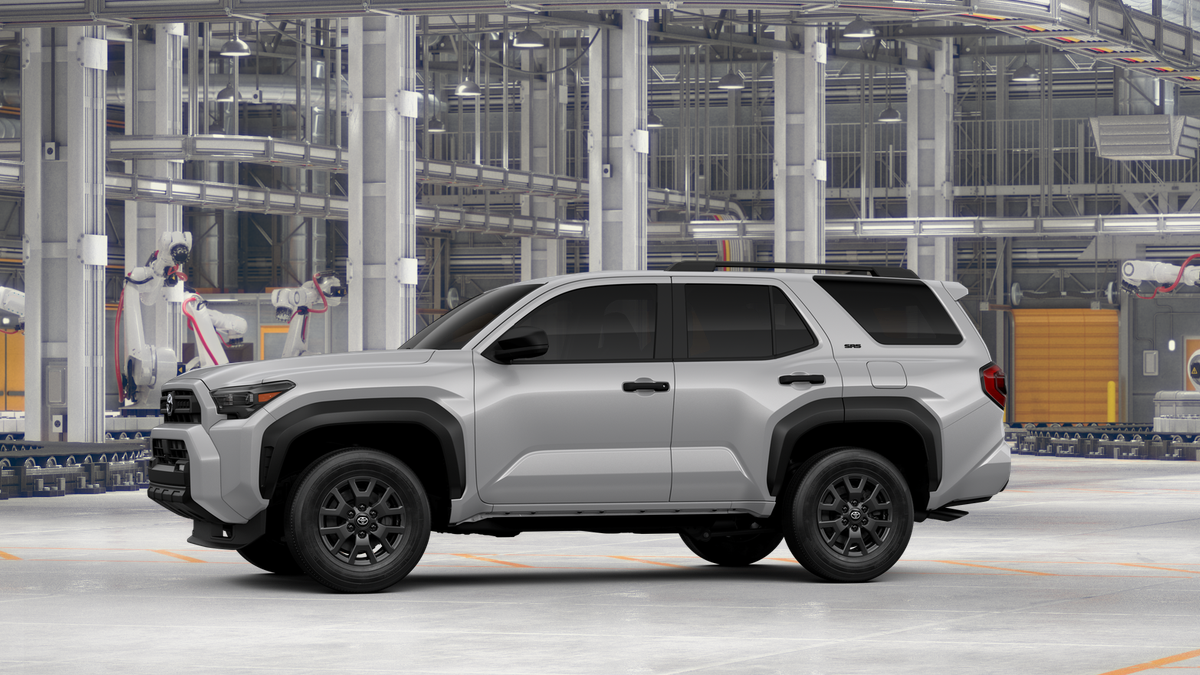2025 Toyota 4Runner SR5 photo 3