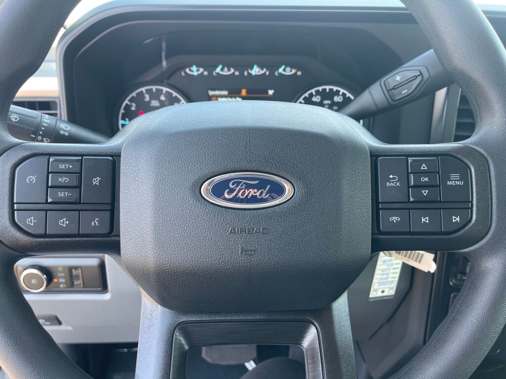 2025 Ford F-350 XL photo 10