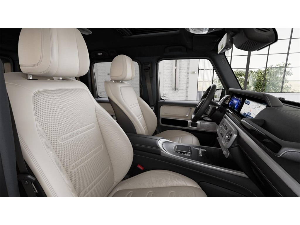 2025 Mercedes Benz G photo 4