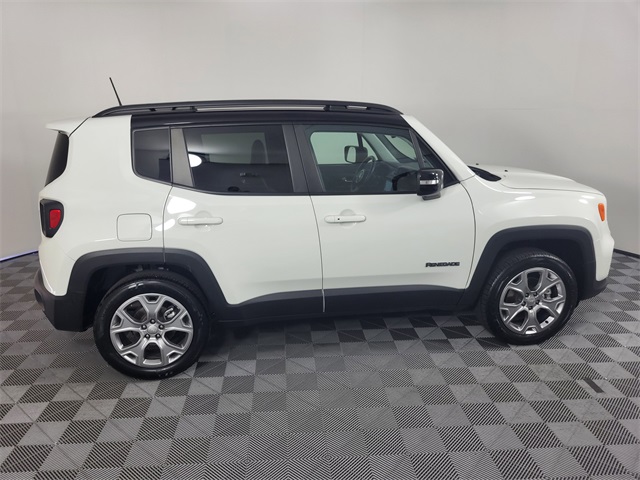2022 Jeep Renegade Limited photo 4