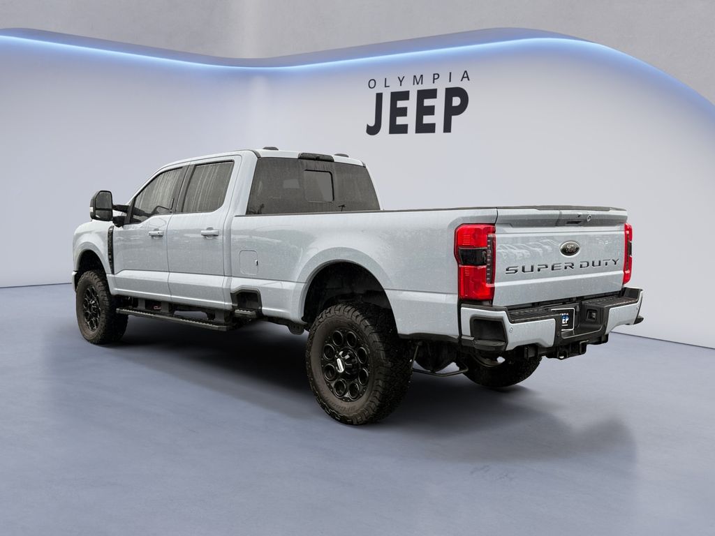 2024 Ford F-350 photo 3