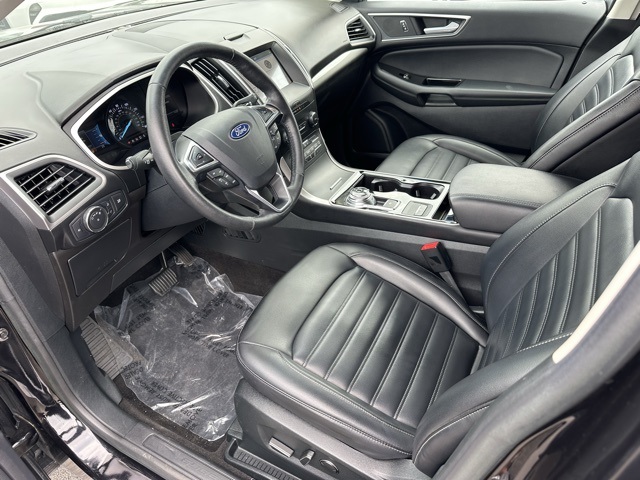 2019 Ford Edge SEL photo 5