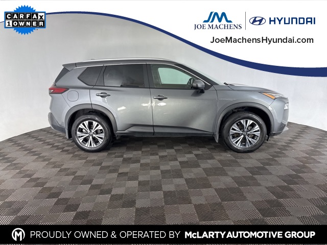 2023 Nissan Rogue SV AWD photo 2