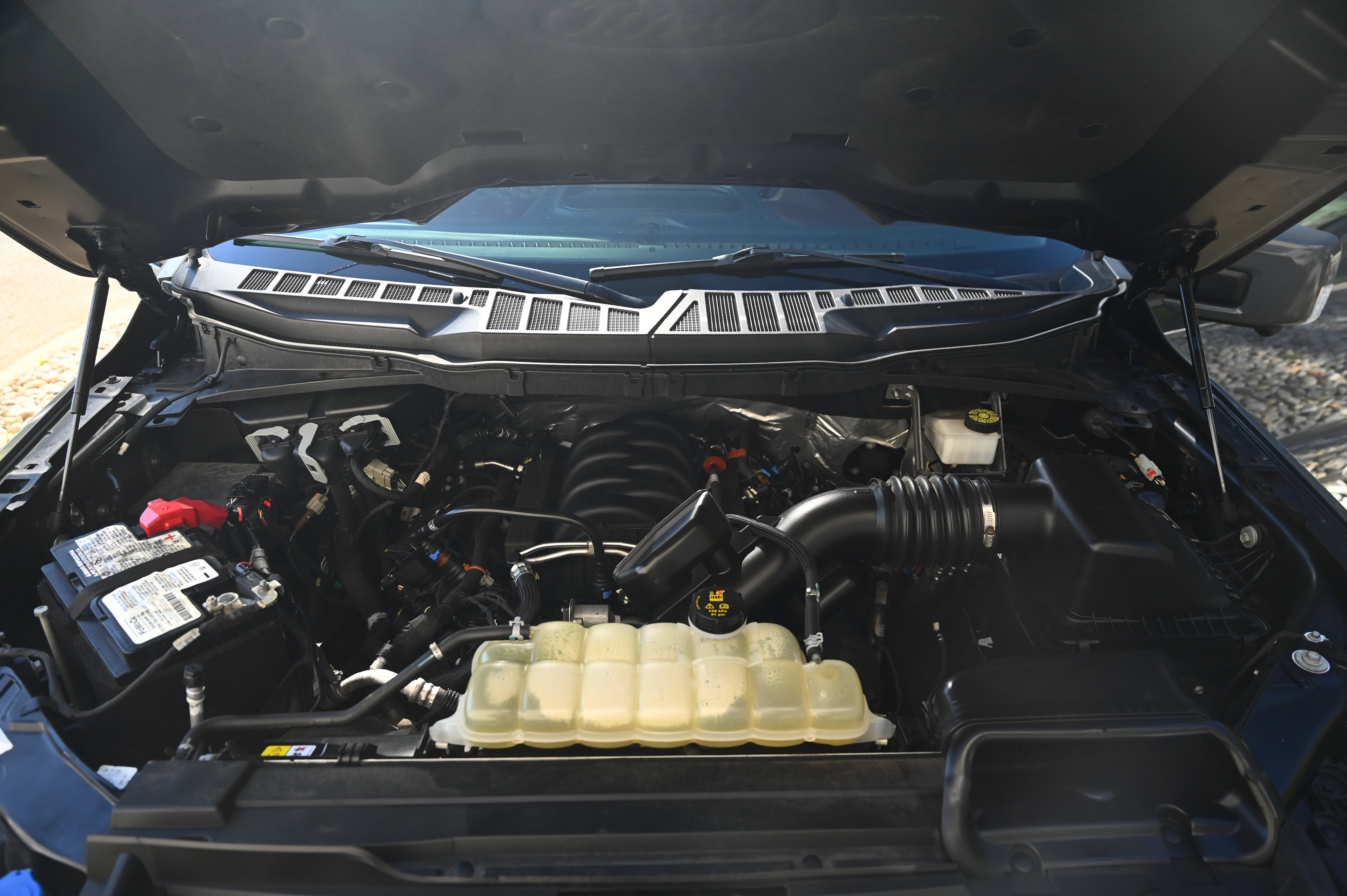 2021 Ford F-150 Lariat photo 38