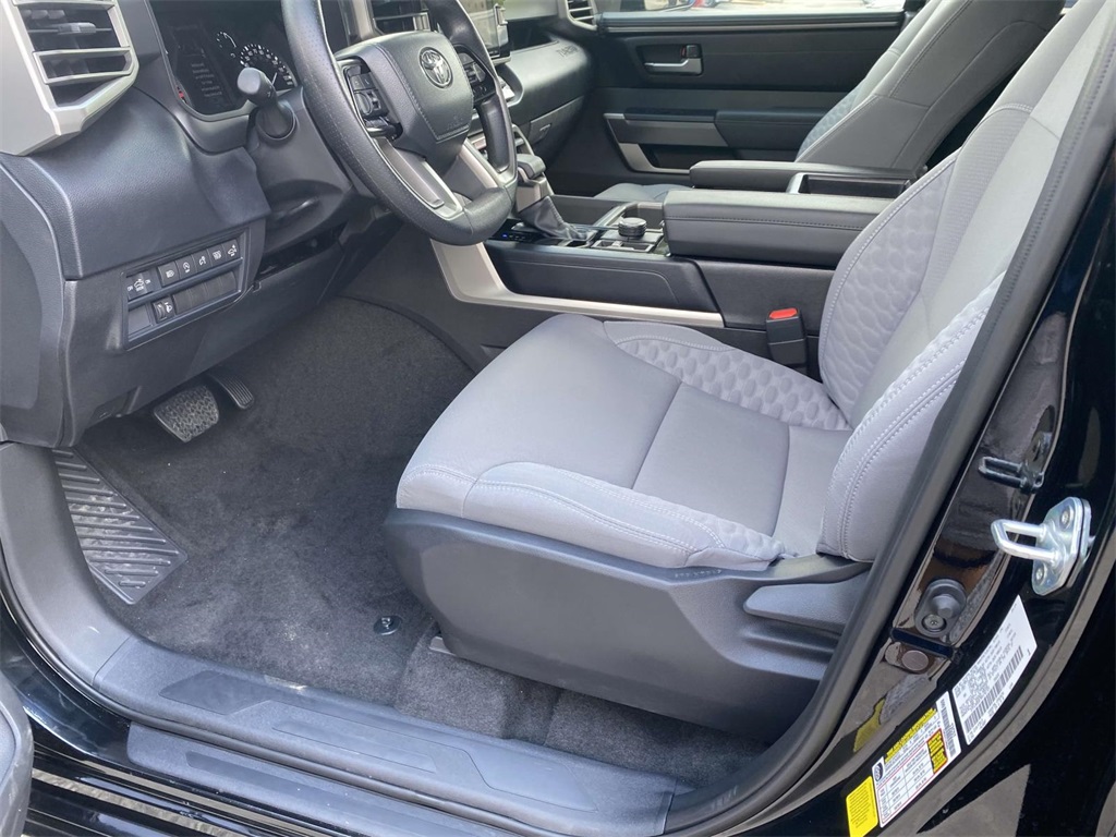 2024 Toyota Tundra SR5 photo 11