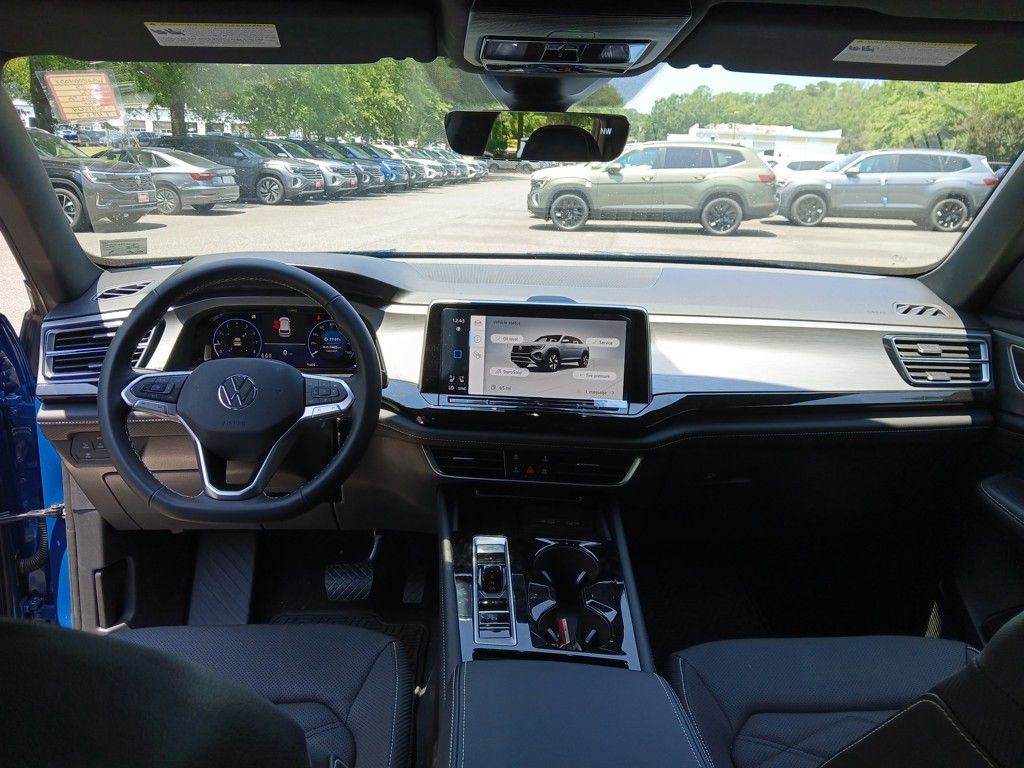 2025 Volkswagen Atlas Cross Sport SE Technology photo 13