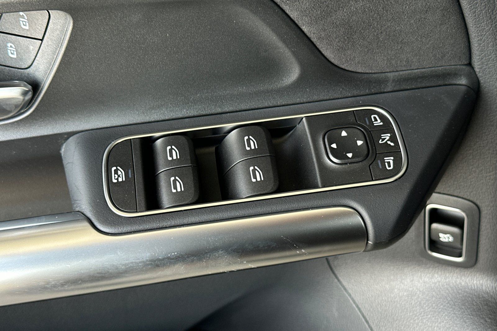 2026 Mercedes Benz GLA 250 photo 18