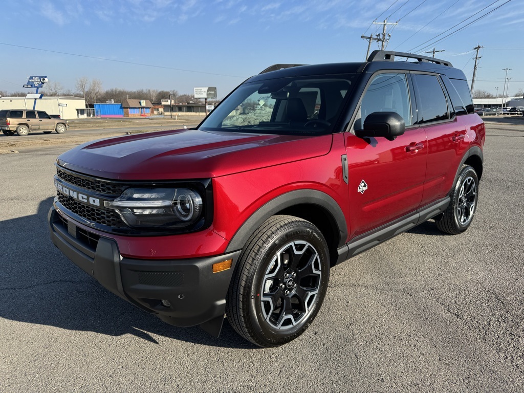 2025 Ford Bronco Sport Outer Banks's photo