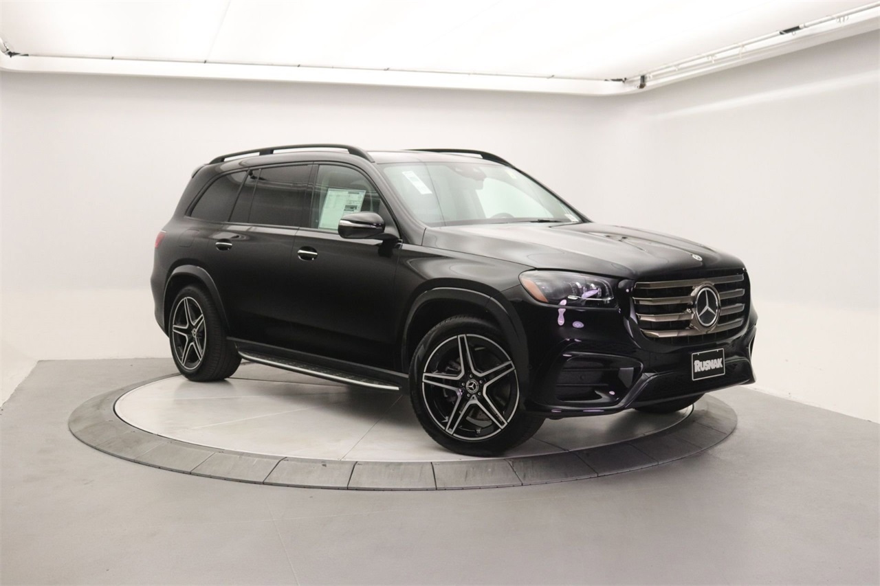 2026 Mercedes-Benz GLS Base's photo