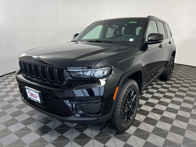 2025 Jeep Grand Cherokee Altitude X photo 2
