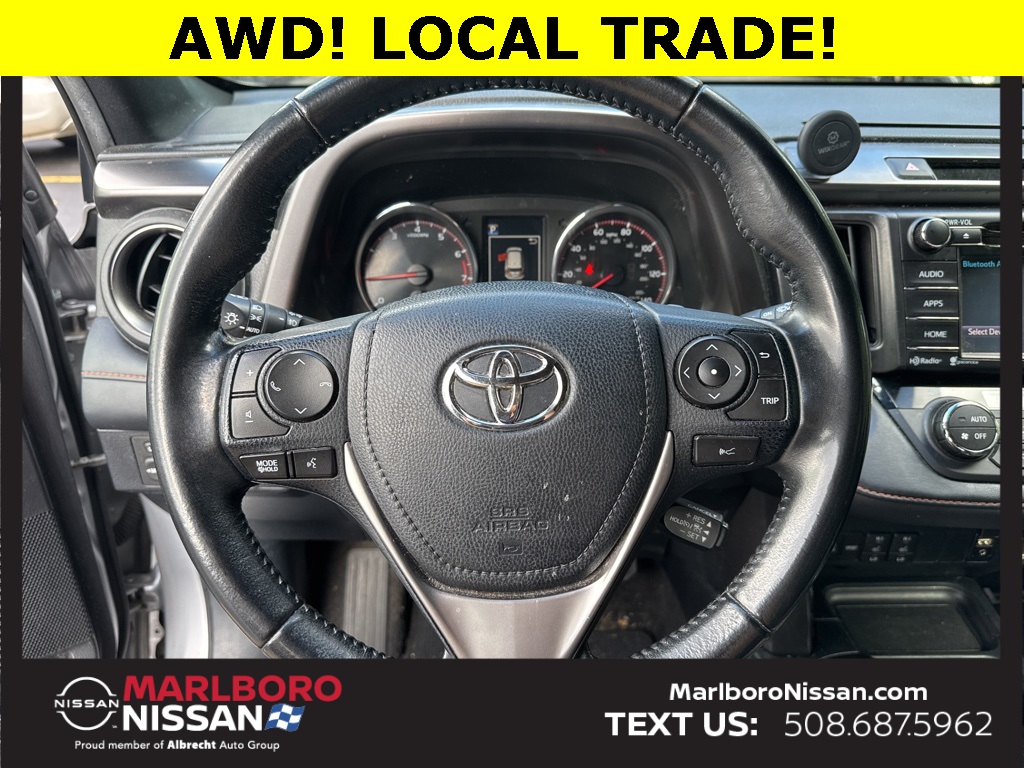 2018 Toyota RAV4 SE photo 19