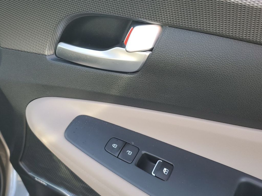 2019 Hyundai Santa Fe SEL Plus photo 37