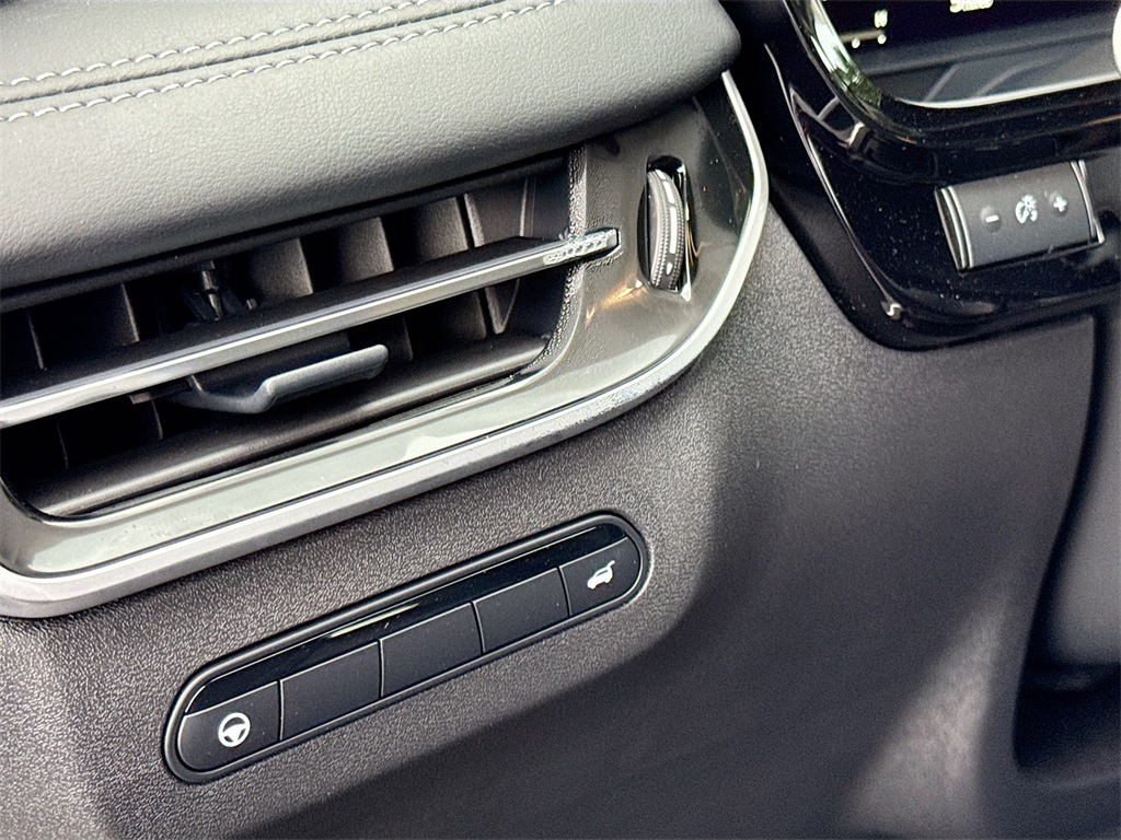 2026 Infiniti QX60 Luxe photo 10
