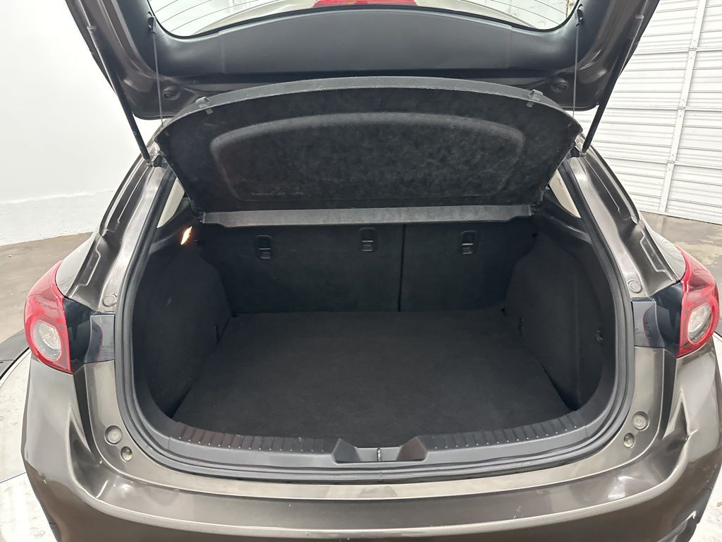 2015 Mazda Mazda3 i Sport photo 18