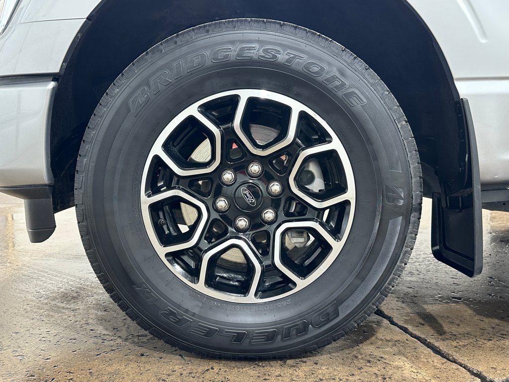 2021 Ford F-150 XLT photo 3