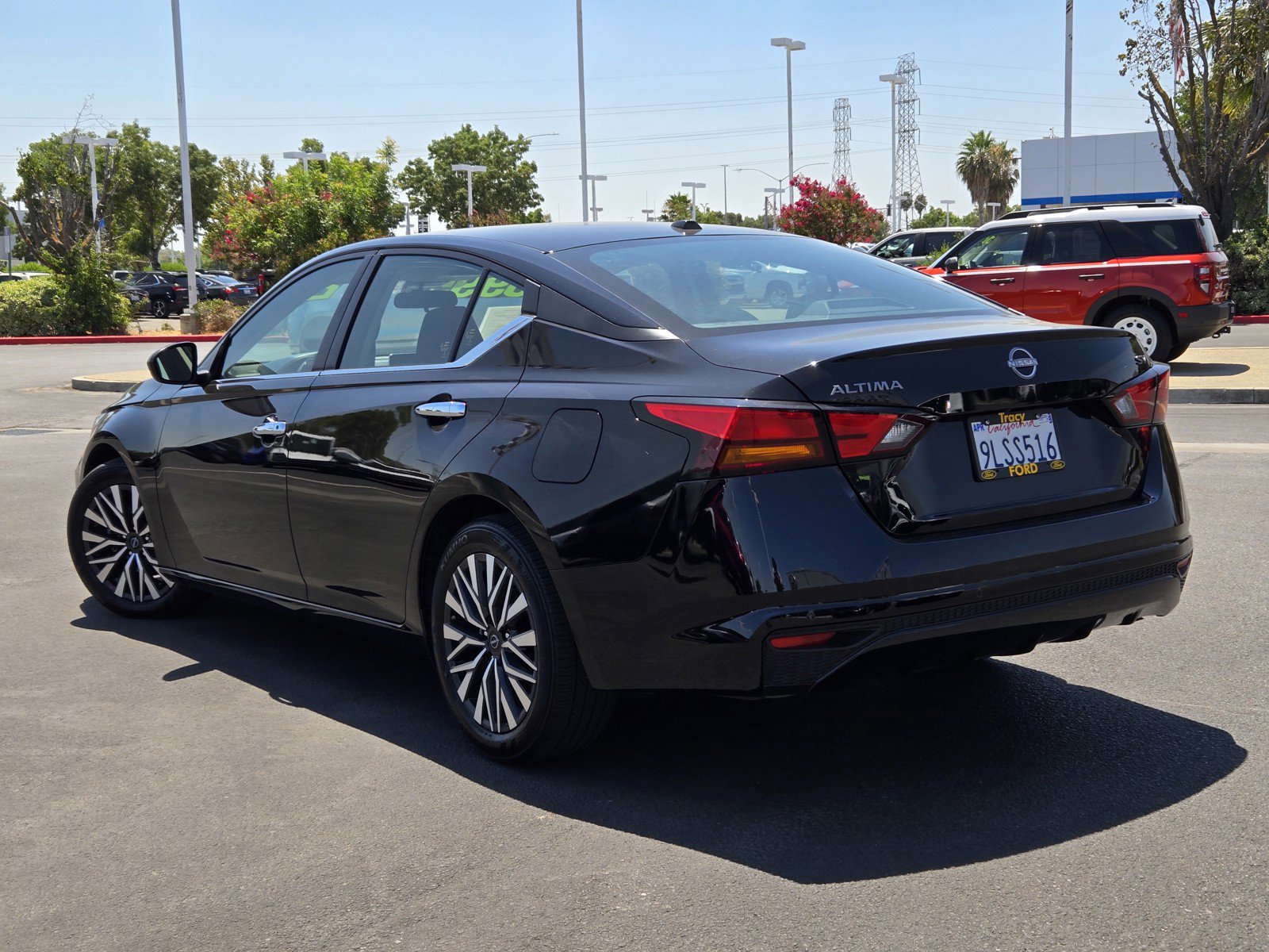 2024 Nissan Altima 2.5 SV photo 6