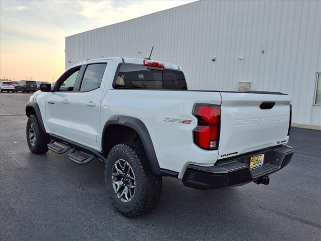 2025 Chevrolet Colorado ZR2 photo 3