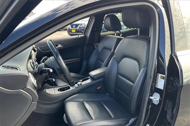 2016 Mercedes Benz GLA 250 photo 17