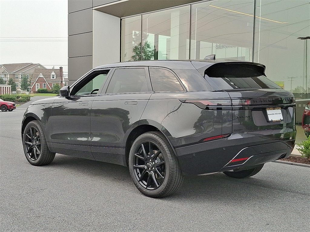 2026 Land Rover Range Rover Velar SE photo 4
