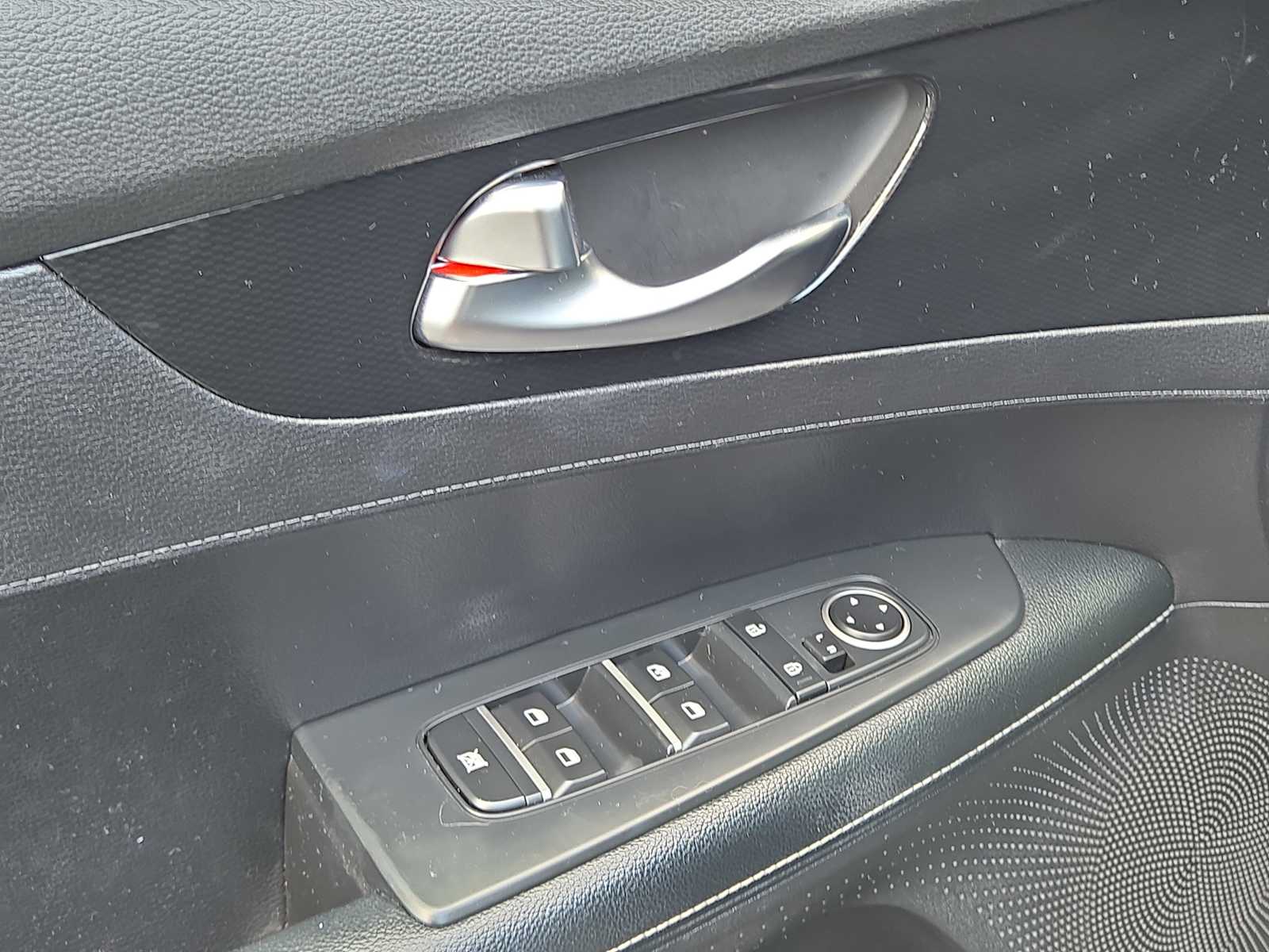2021 Kia Forte GT-Line photo 19