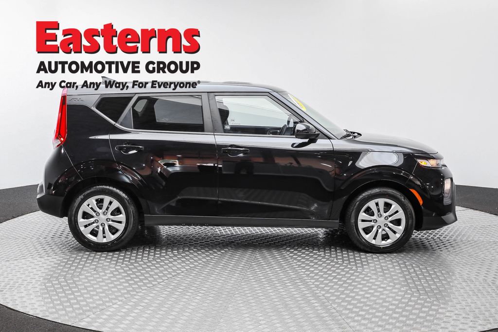 2021 Kia Soul LX photo 4