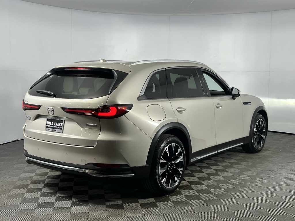 2024 Mazda CX-90 Premium photo 2