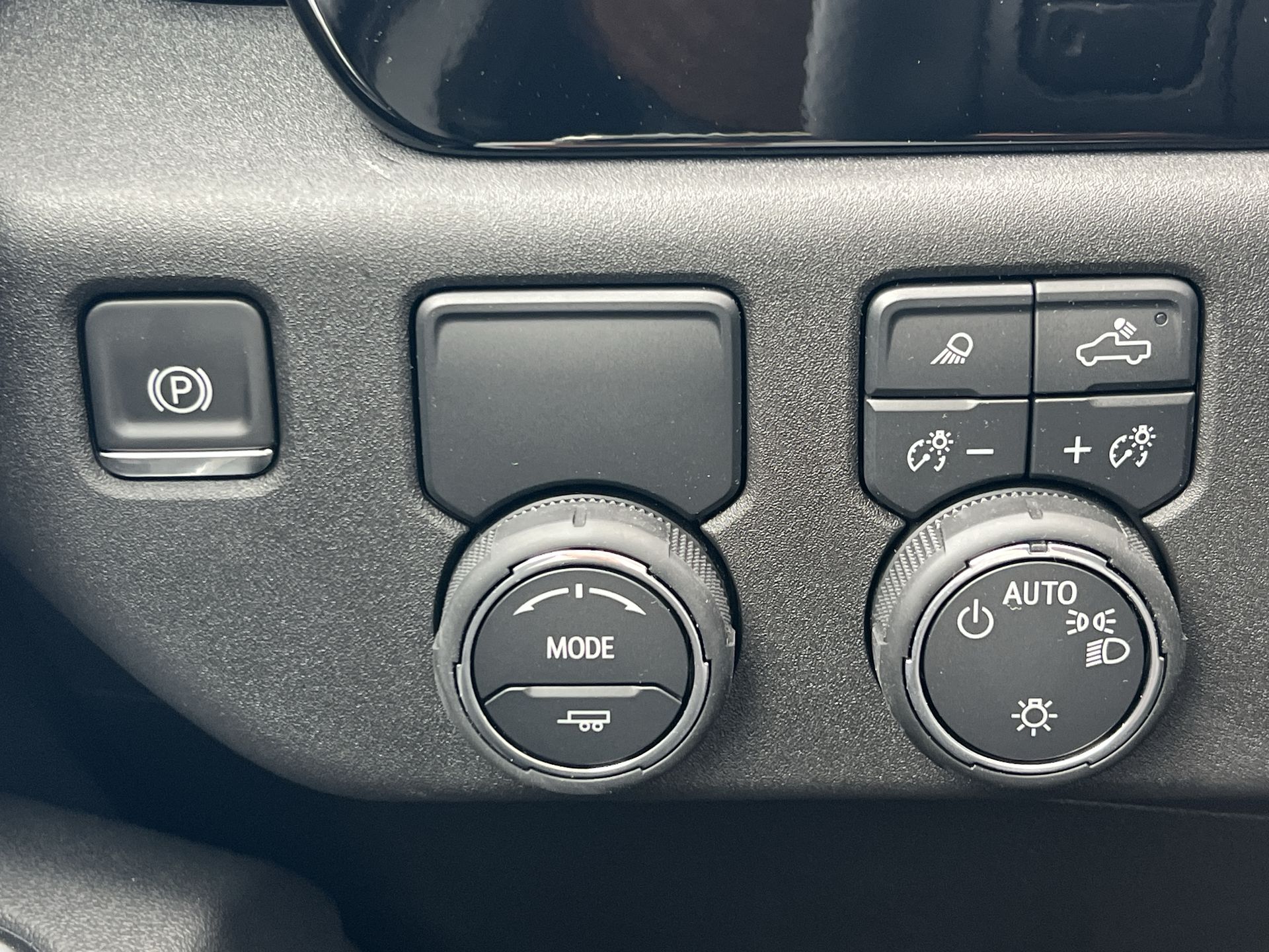 2026 Chevrolet Silverado 1500 LT photo 18