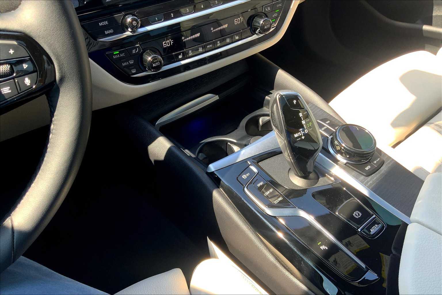 2022 Bmw 530i photo 16