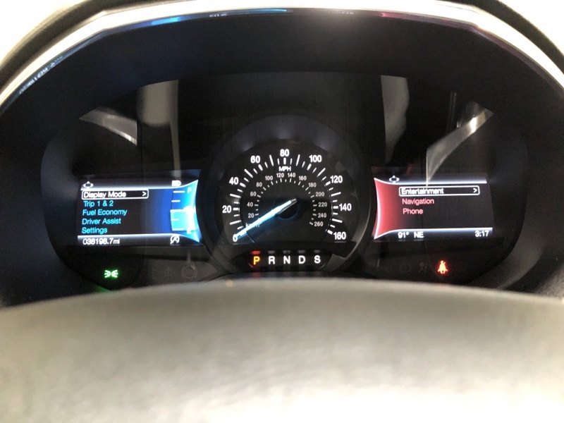 2019 Ford Edge Titanium photo 24