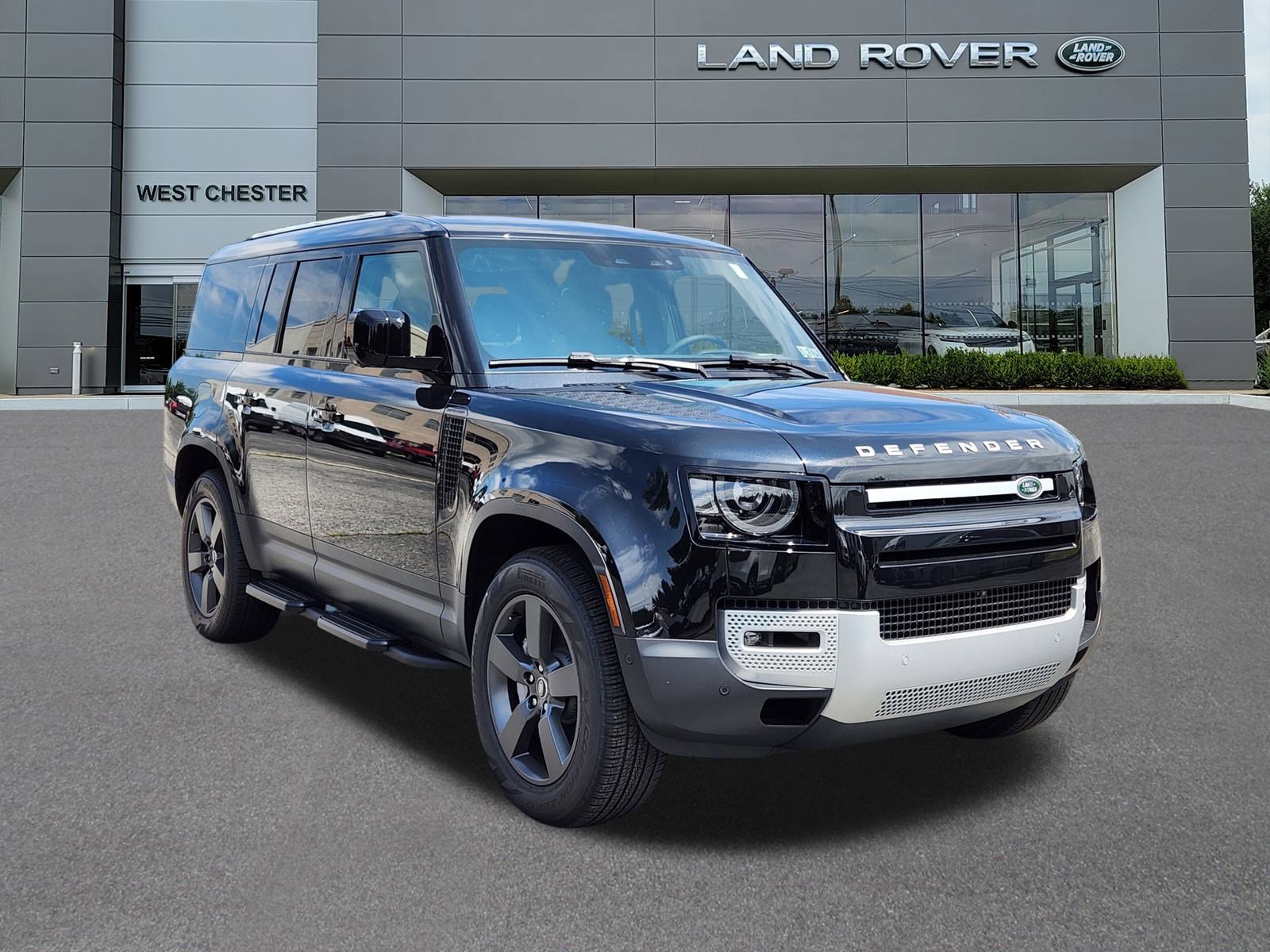 2025 Land Rover Defender 130 S photo 2