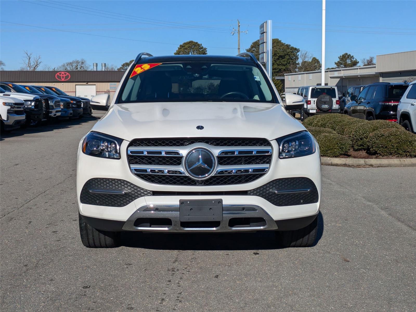2023 Mercedes Benz GLS 450 4MATIC photo 2