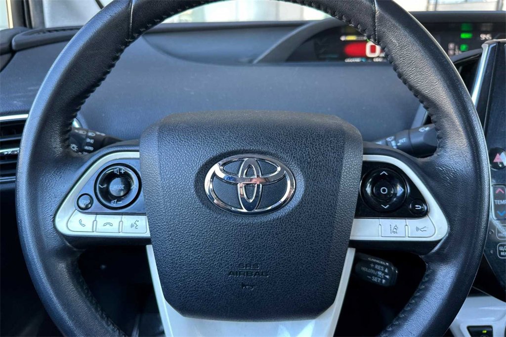2017 Toyota Prius Prime Advanced photo 24