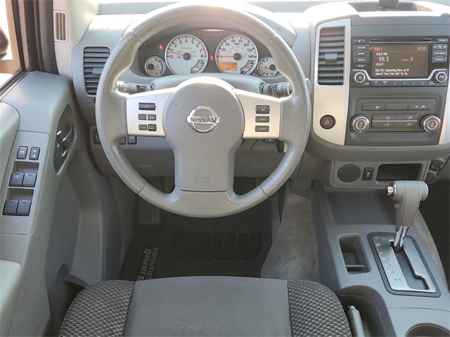 2017 Nissan Frontier Desert Runner photo 13