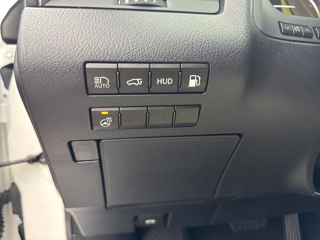 2022 Lexus RX 450hL Luxury photo 20