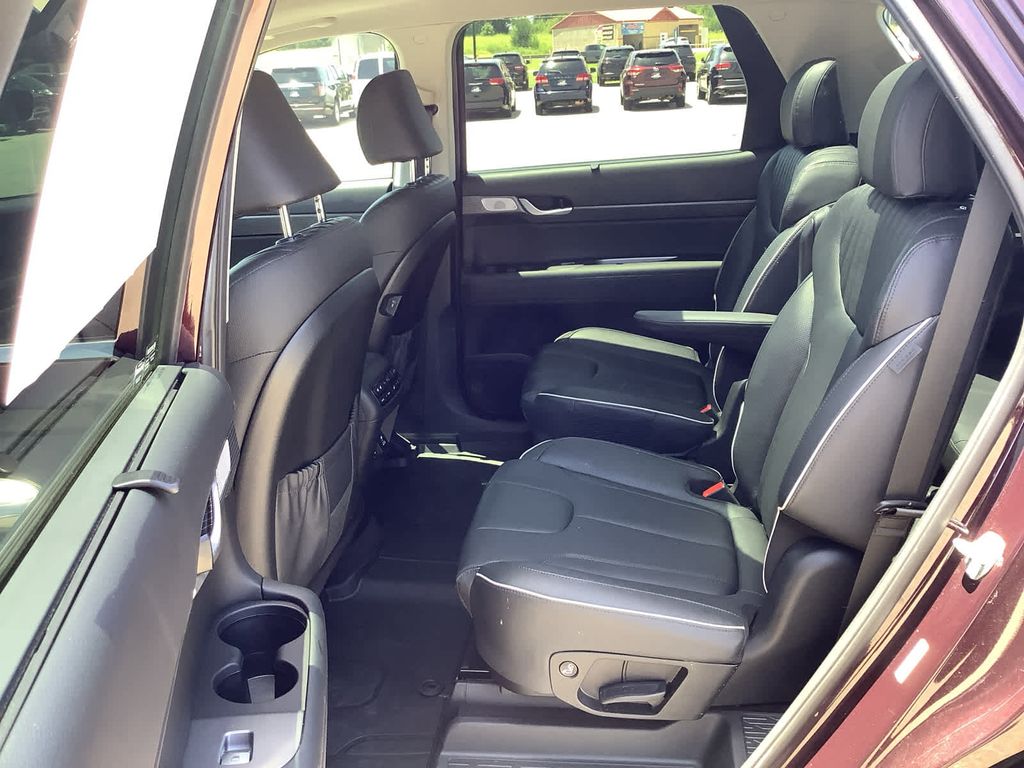 2024 Hyundai Palisade Limited photo 29