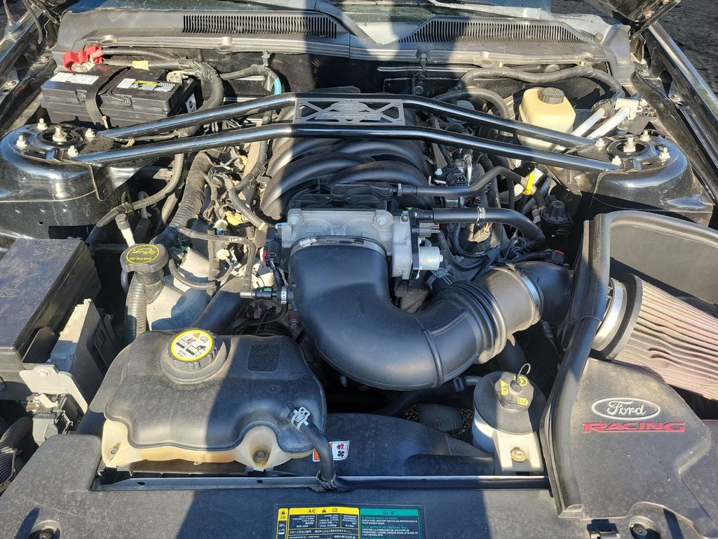 2006 Ford Mustang GT photo 23